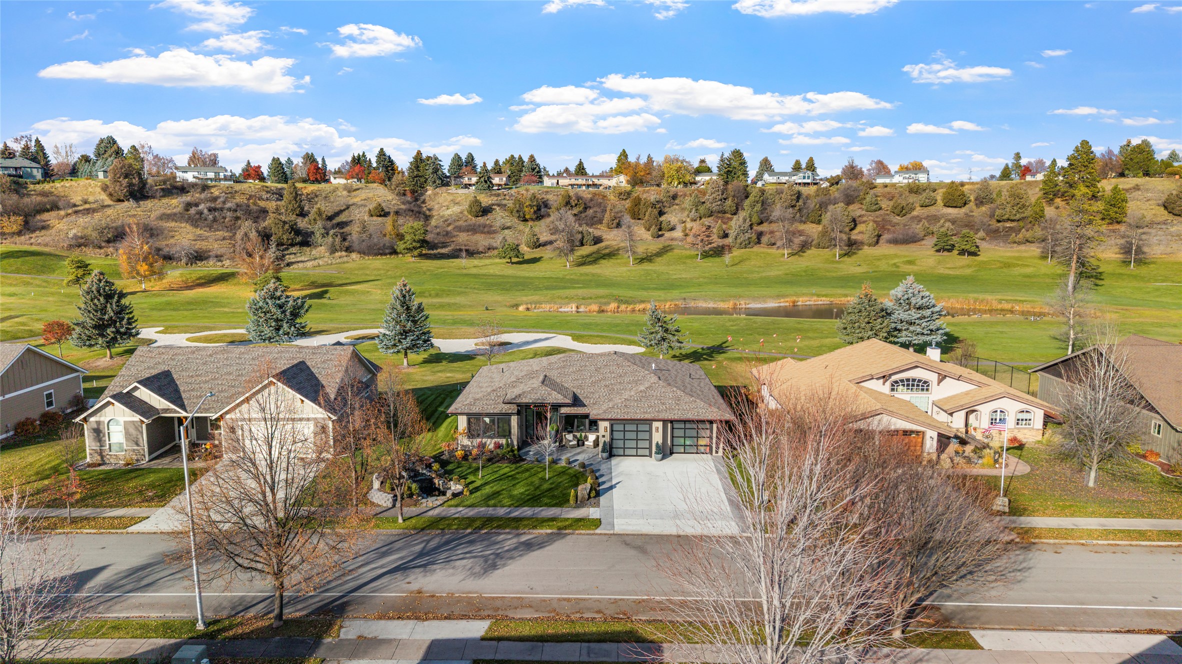 269 W Nicklaus Avenue