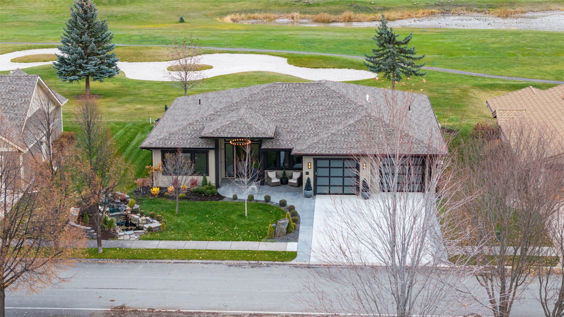 269 W Nicklaus Avenue