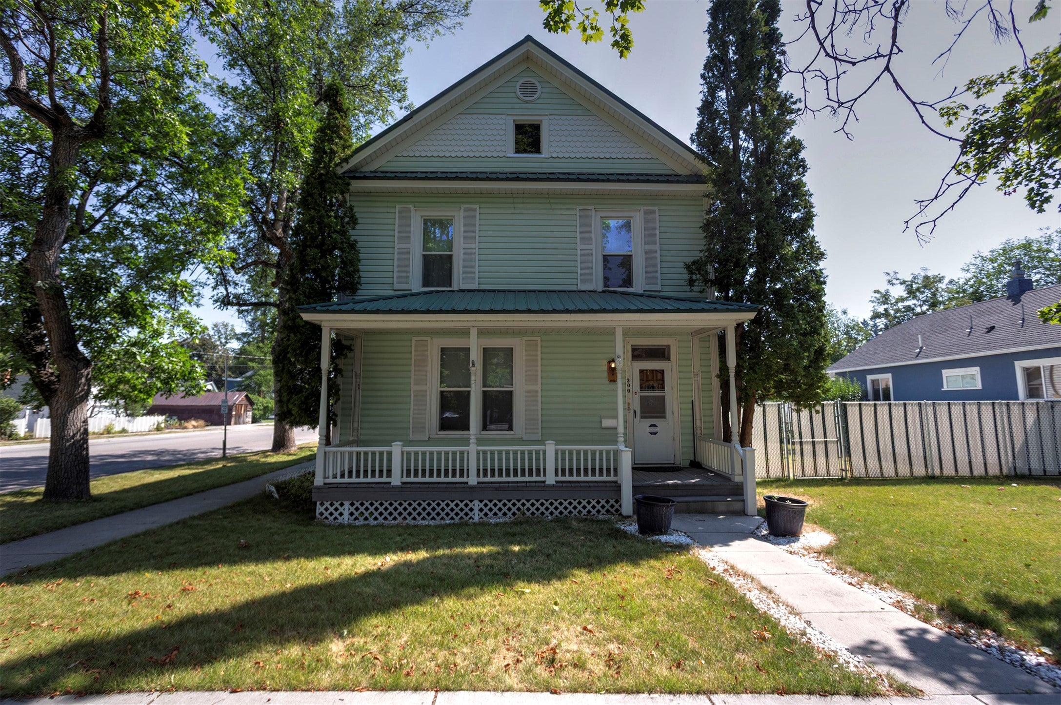 300 S 4th Street