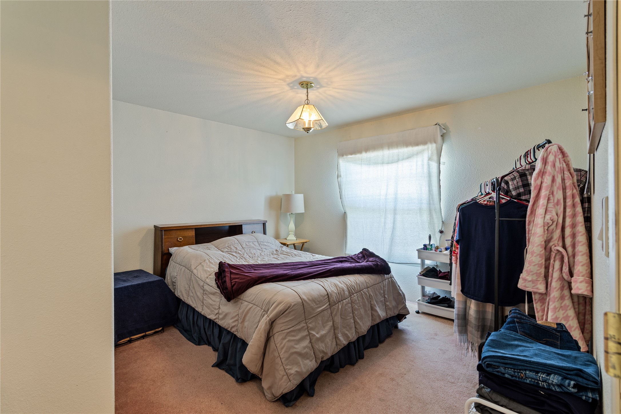 Victor, Montana 59875, United States, 4 Bedrooms Bedrooms, ,3 BathroomsBathrooms,Residential,Pending,113978