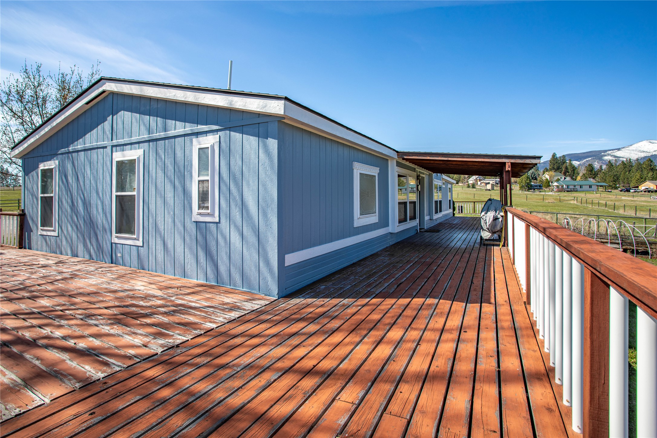 Victor, Montana 59875, United States, 4 Bedrooms Bedrooms, ,3 BathroomsBathrooms,Residential,Pending,113978