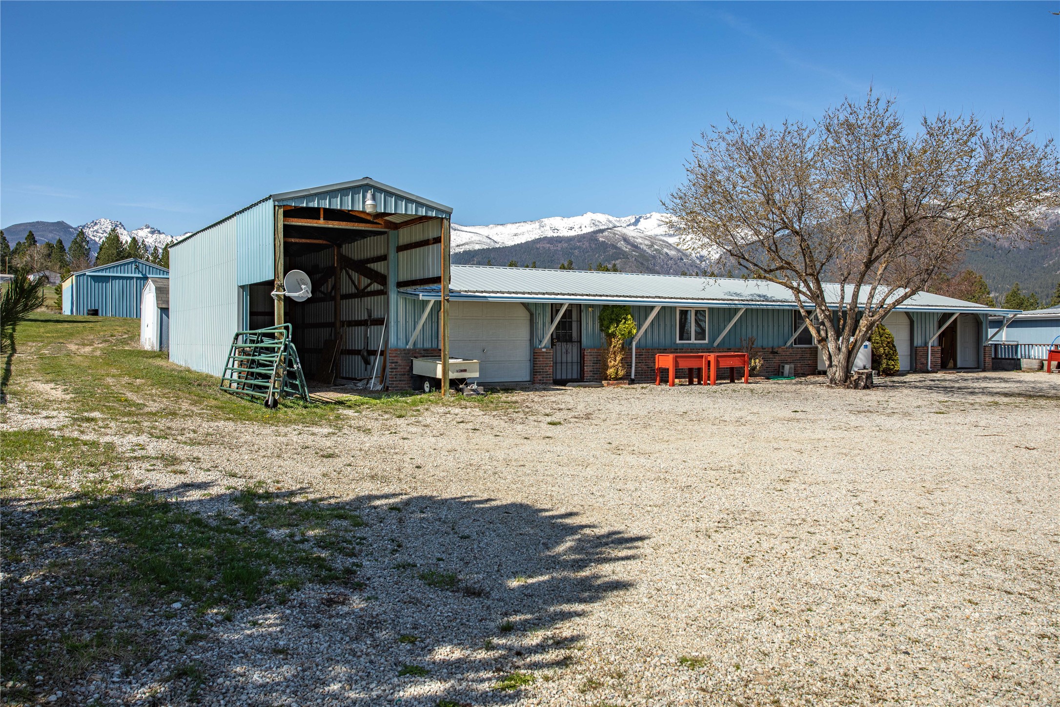 Victor, Montana 59875, United States, 4 Bedrooms Bedrooms, ,3 BathroomsBathrooms,Residential,Pending,113978
