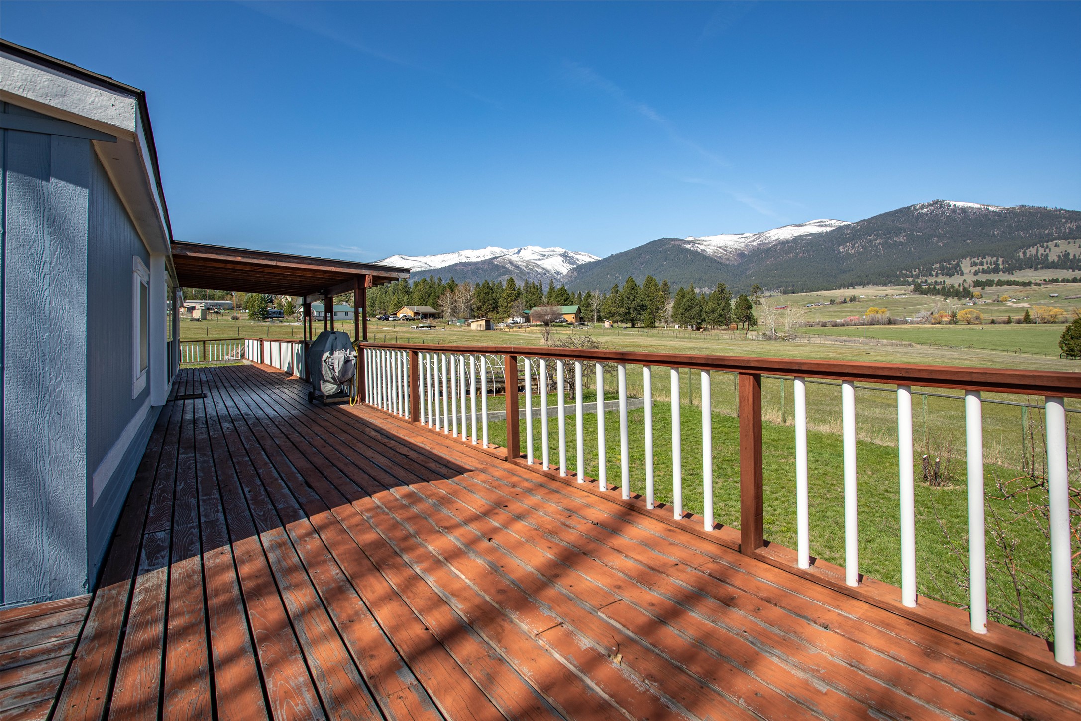 Victor, Montana 59875, United States, 4 Bedrooms Bedrooms, ,3 BathroomsBathrooms,Residential,Pending,113978