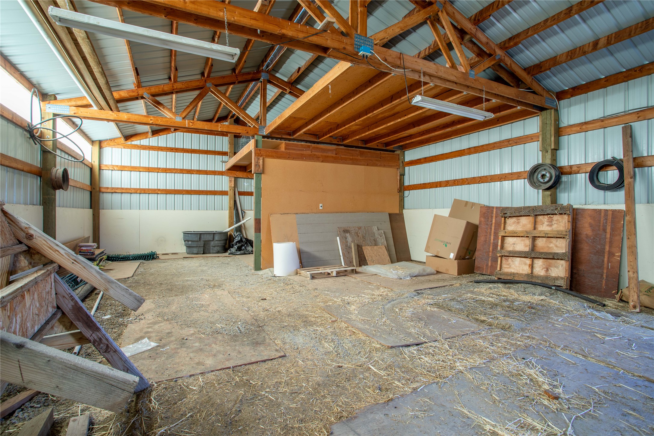 Victor, Montana 59875, United States, 4 Bedrooms Bedrooms, ,3 BathroomsBathrooms,Residential,Pending,113978