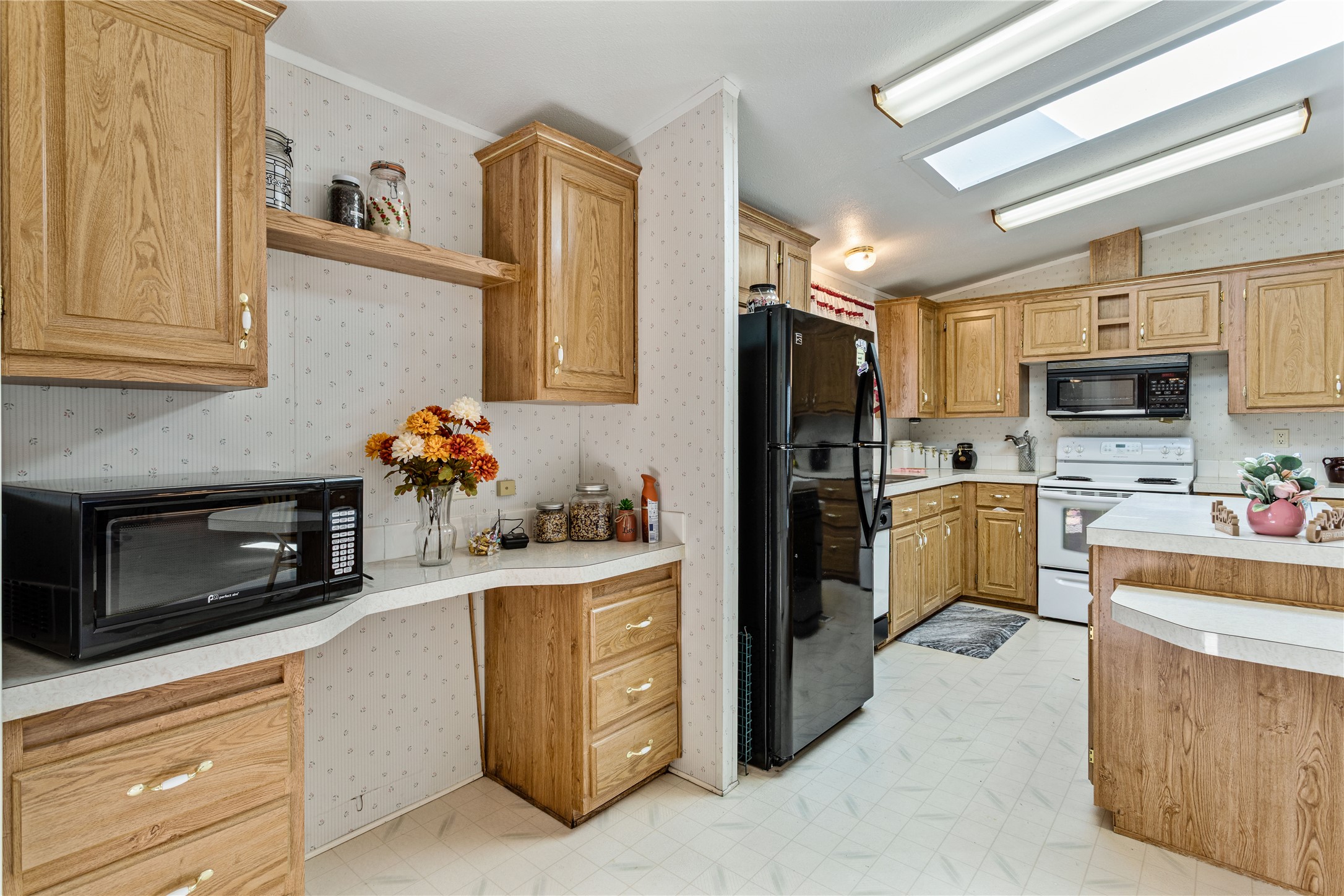 Victor, Montana 59875, United States, 4 Bedrooms Bedrooms, ,3 BathroomsBathrooms,Residential,Pending,113978