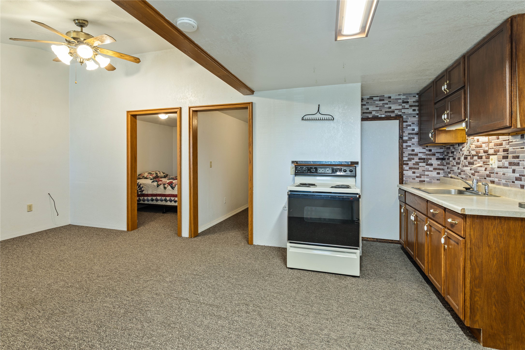 Victor, Montana 59875, United States, 4 Bedrooms Bedrooms, ,3 BathroomsBathrooms,Residential,Pending,113978