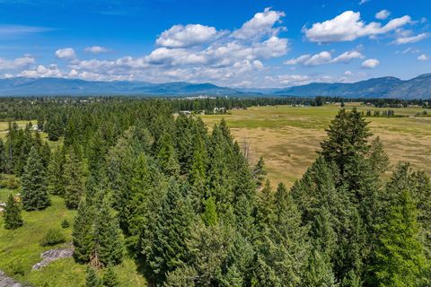 Tiny photo for 185 Kokanee Bend Drive, Columbia Falls, MT 59912 (MLS # 30056827)