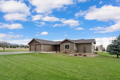 Photo of 449 Spruce Meadows Loop, Kalispell, MT 59901 (MLS # 30056743)