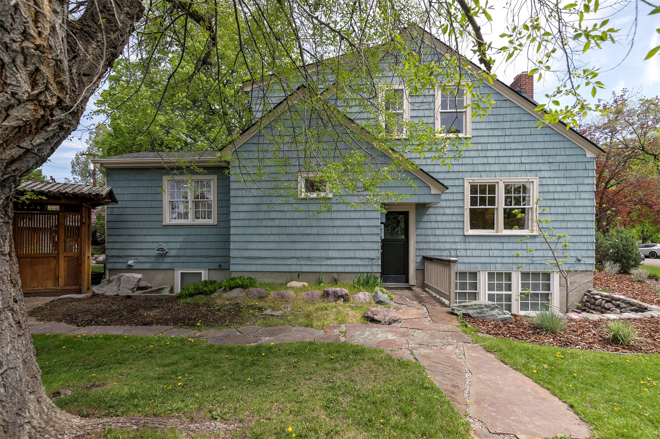 Missoula, Montana 59801, United States, 4 Bedrooms Bedrooms, ,3 BathroomsBathrooms,Residential,Active,127760