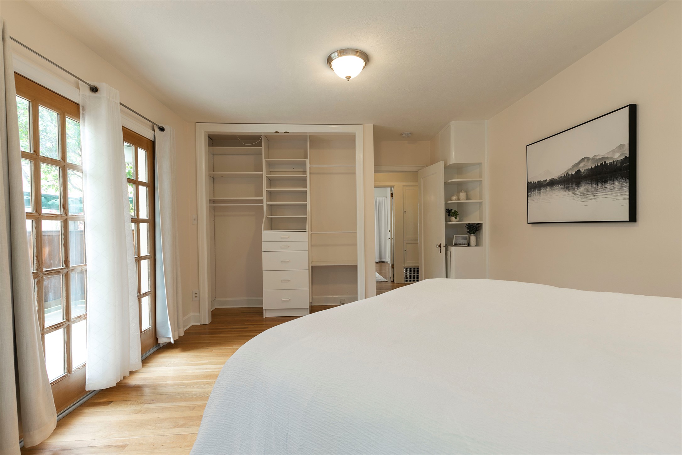 Missoula, Montana 59801, United States, 4 Bedrooms Bedrooms, ,3 BathroomsBathrooms,Residential,Active,127760