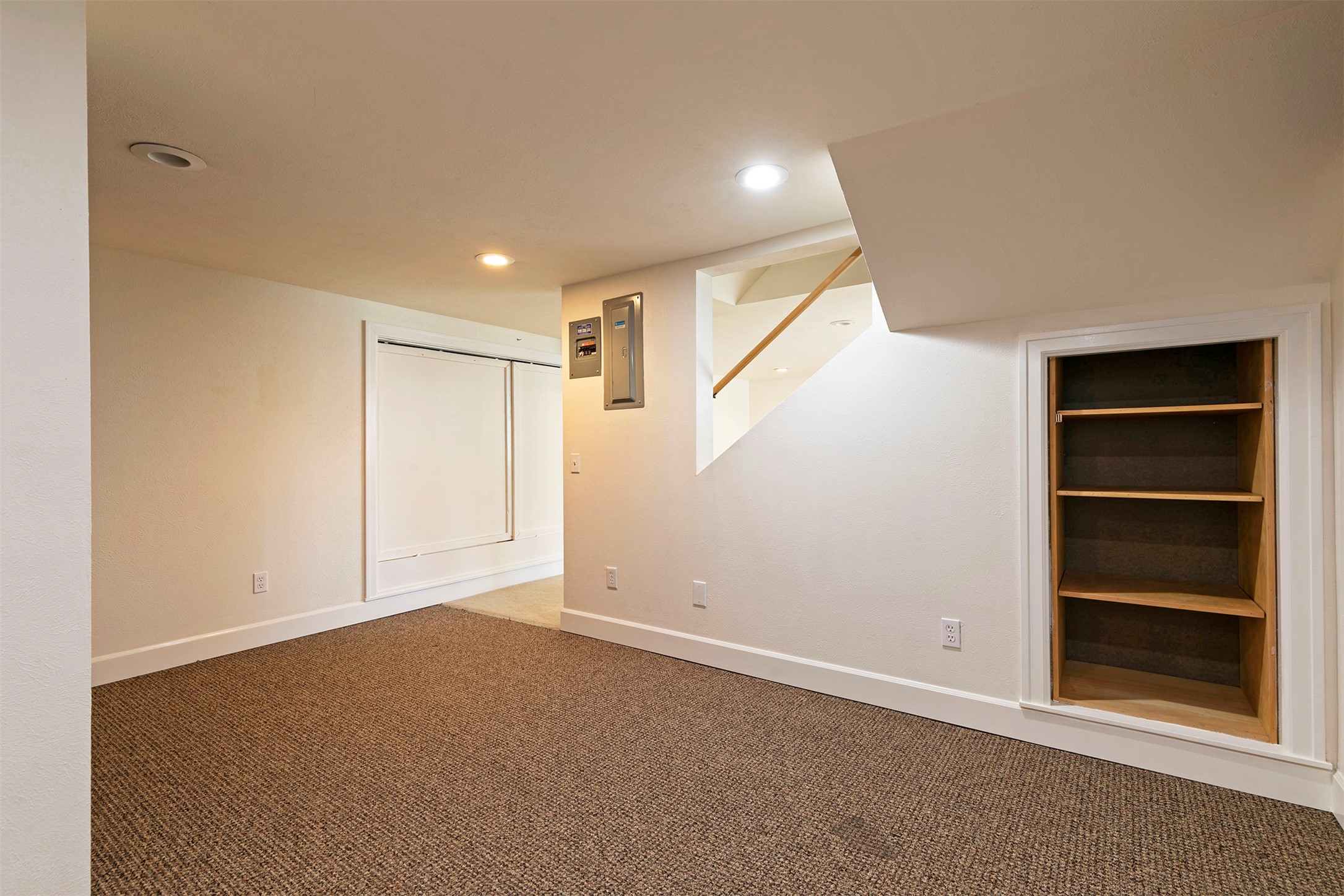 Missoula, Montana 59801, United States, 4 Bedrooms Bedrooms, ,3 BathroomsBathrooms,Residential,Active,127760