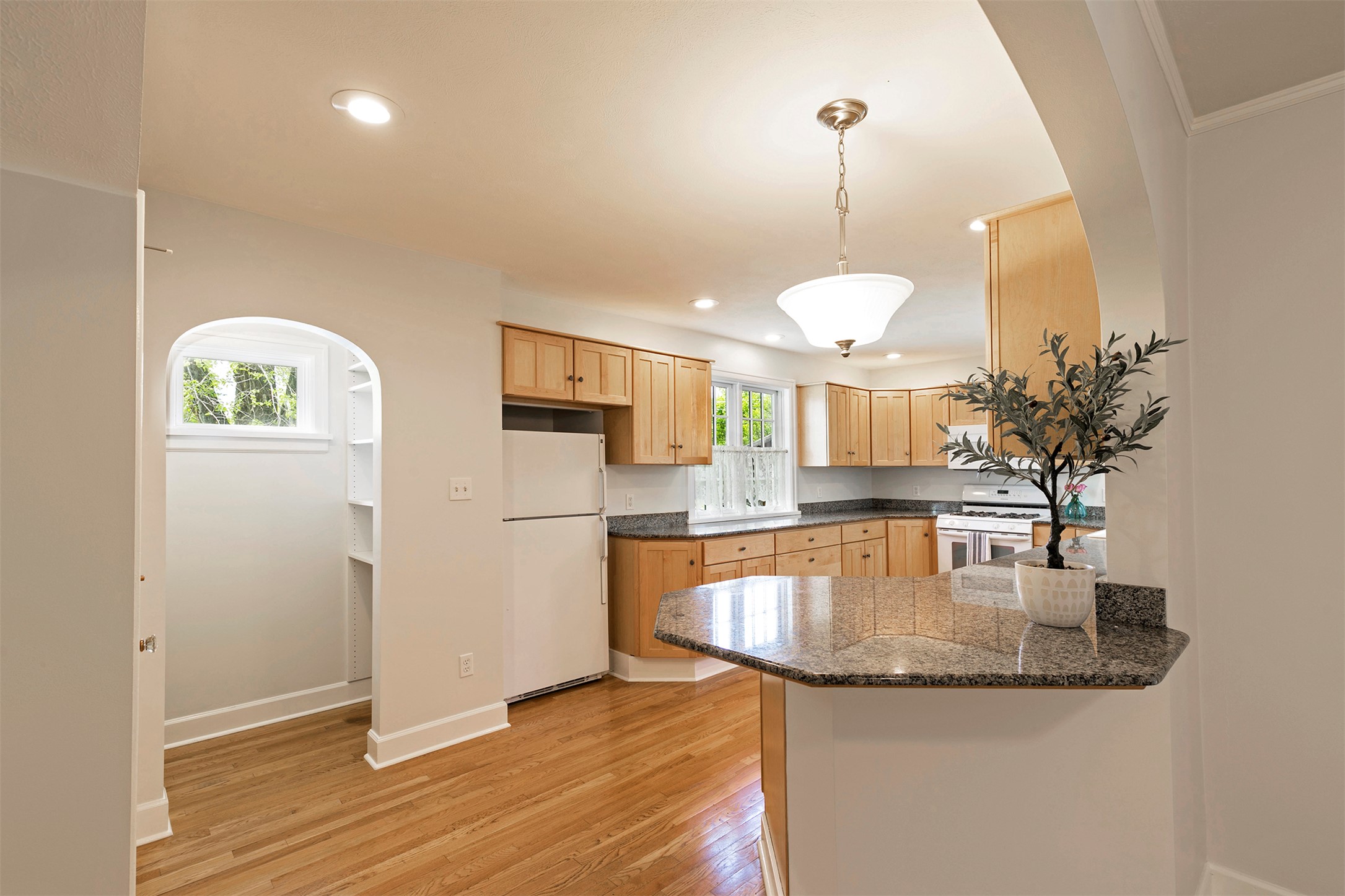 Missoula, Montana 59801, United States, 4 Bedrooms Bedrooms, ,3 BathroomsBathrooms,Residential,Active,127760