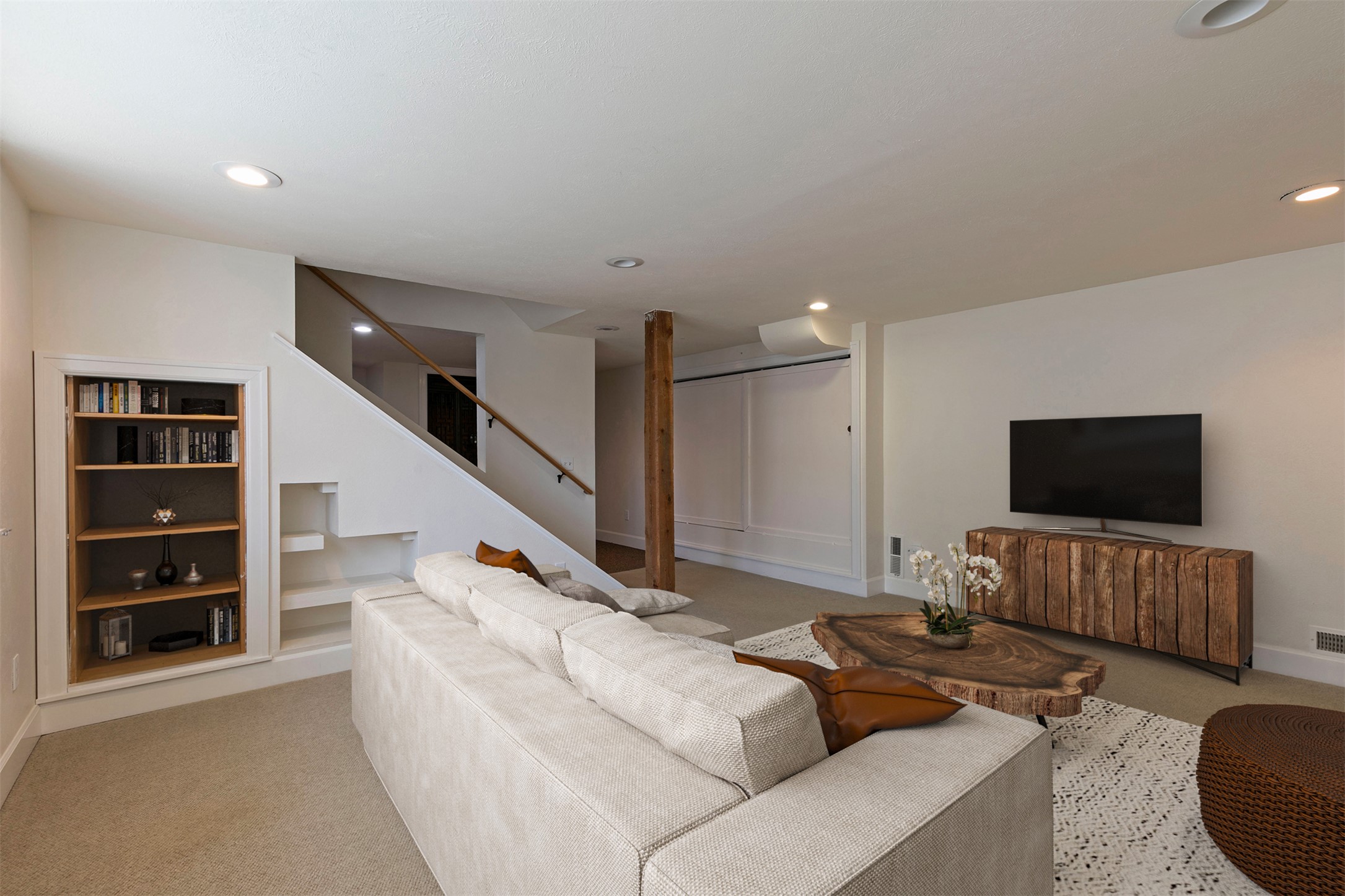 Missoula, Montana 59801, United States, 4 Bedrooms Bedrooms, ,3 BathroomsBathrooms,Residential,Active,127760