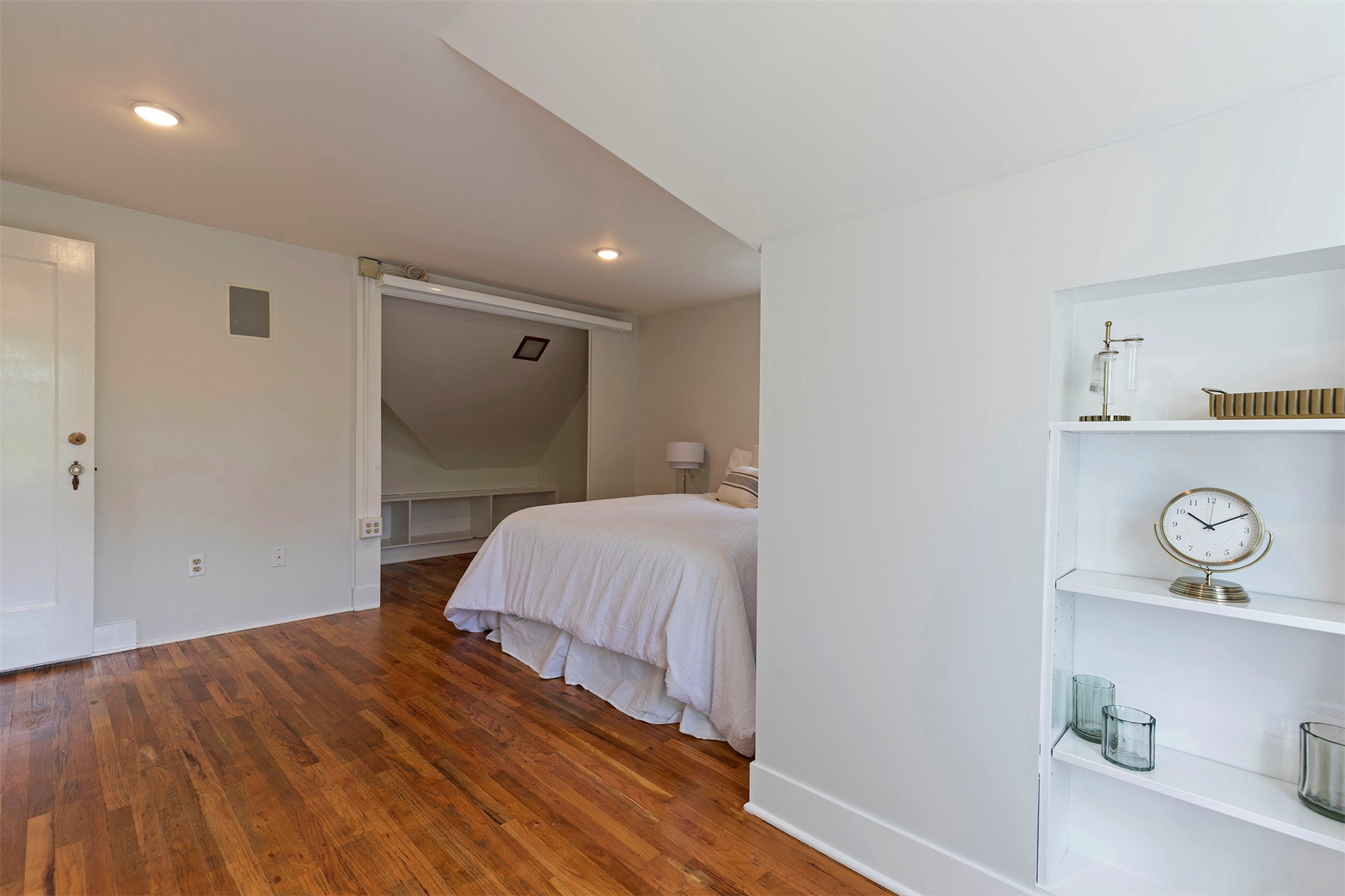 Missoula, Montana 59801, United States, 4 Bedrooms Bedrooms, ,3 BathroomsBathrooms,Residential,Active,127760