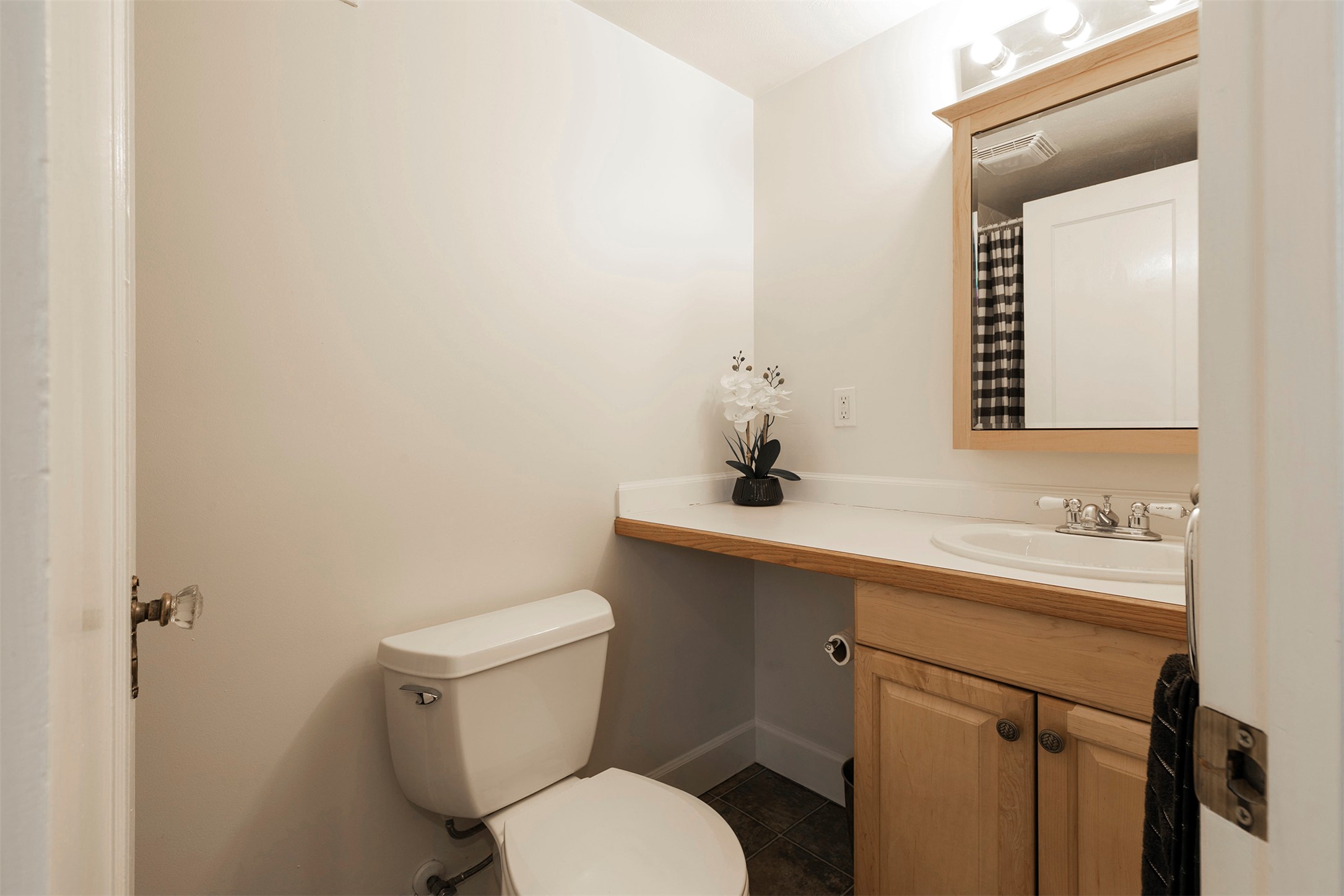 Missoula, Montana 59801, United States, 4 Bedrooms Bedrooms, ,3 BathroomsBathrooms,Residential,Active,127760