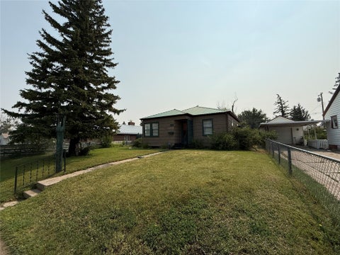 Photo of 305 4th Avenue SE, Cut Bank, MT 59427 (MLS # 30076660)