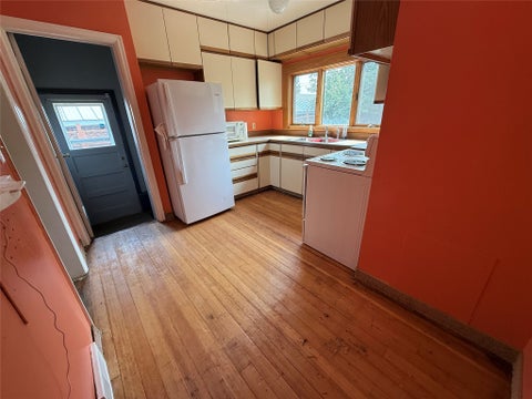 Tiny photo for 305 4th Avenue SE, Cut Bank, MT 59427 (MLS # 30076660)