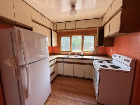 Tiny photo for 305 4th Avenue SE, Cut Bank, MT 59427 (MLS # 30076660)