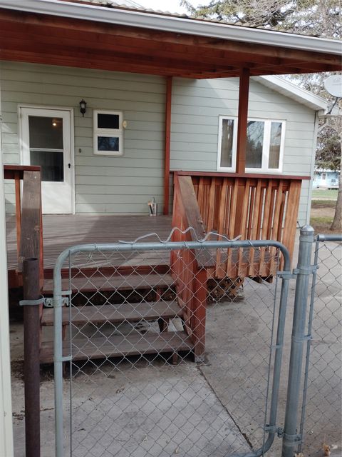 Tiny photo for 190 N Floweree Avenue, Cascade, MT 59421 (MLS # 30068662)