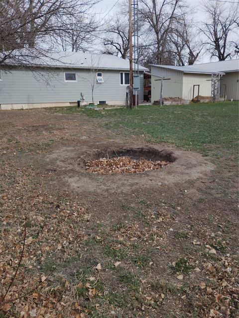Tiny photo for 190 N Floweree Avenue, Cascade, MT 59421 (MLS # 30068662)