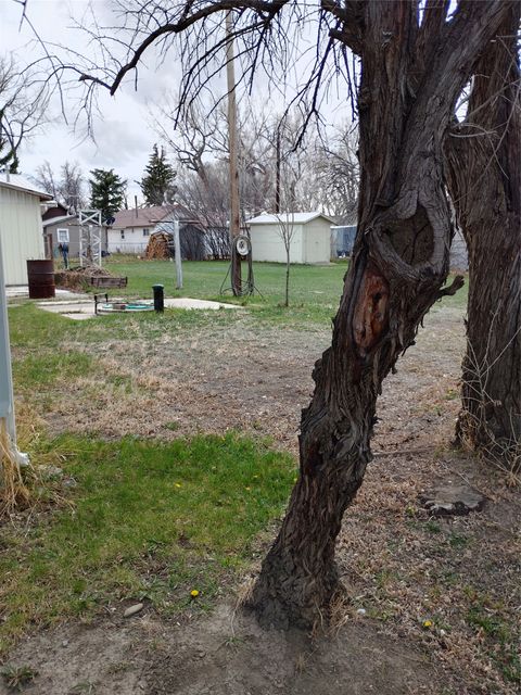 Tiny photo for 190 N Floweree Avenue, Cascade, MT 59421 (MLS # 30068662)