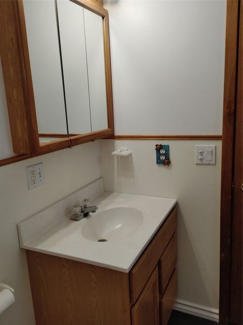Tiny photo for 190 N Floweree Avenue, Cascade, MT 59421 (MLS # 30068662)