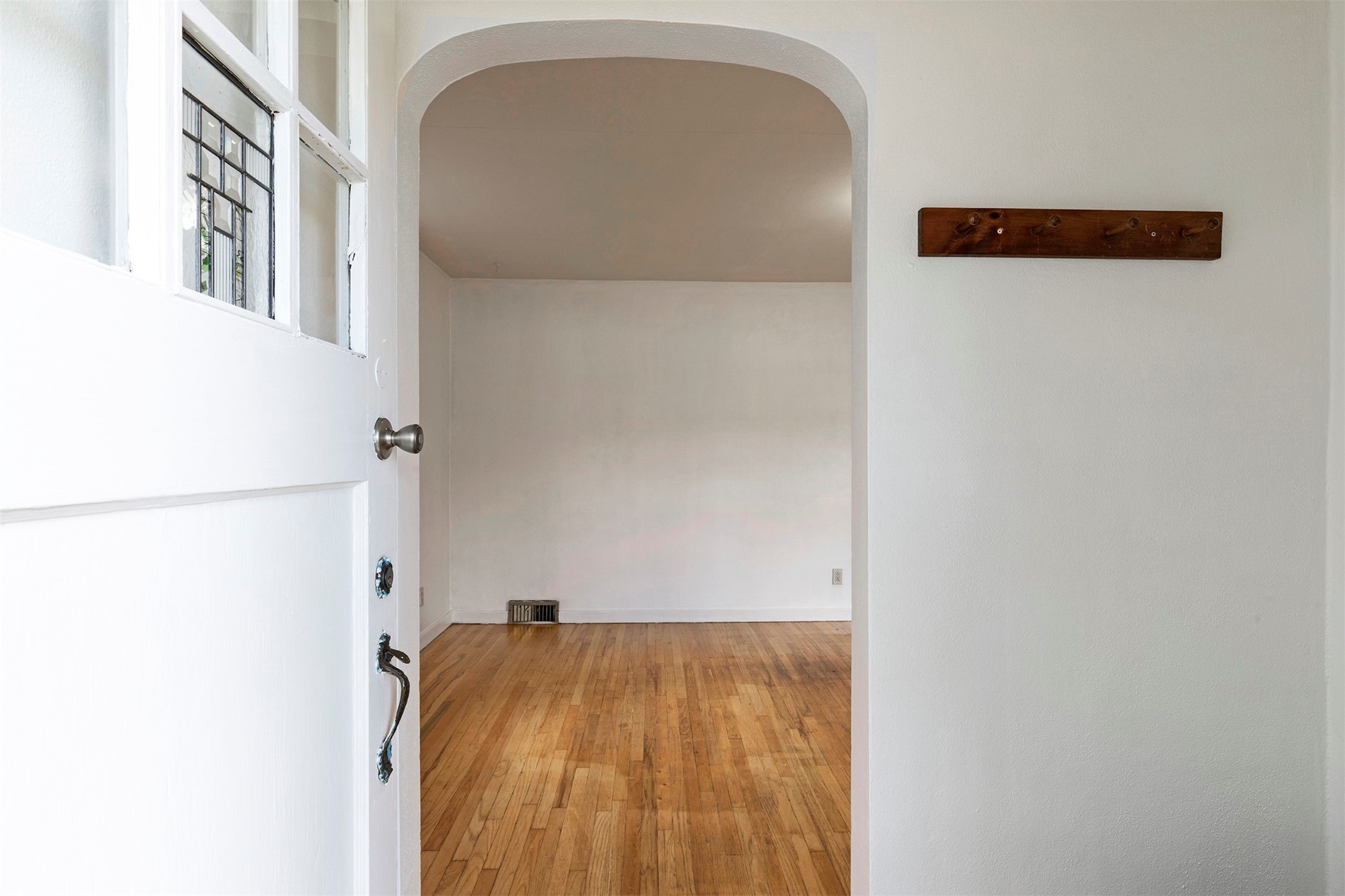 Missoula, Montana 59801, United States, 3 Bedrooms Bedrooms, ,2 BathroomsBathrooms,Residential,Pending,53123