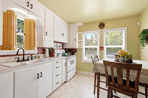 Tiny photo for 429 W Colorado Street, Kalispell, MT 59901 (MLS # 30073435)