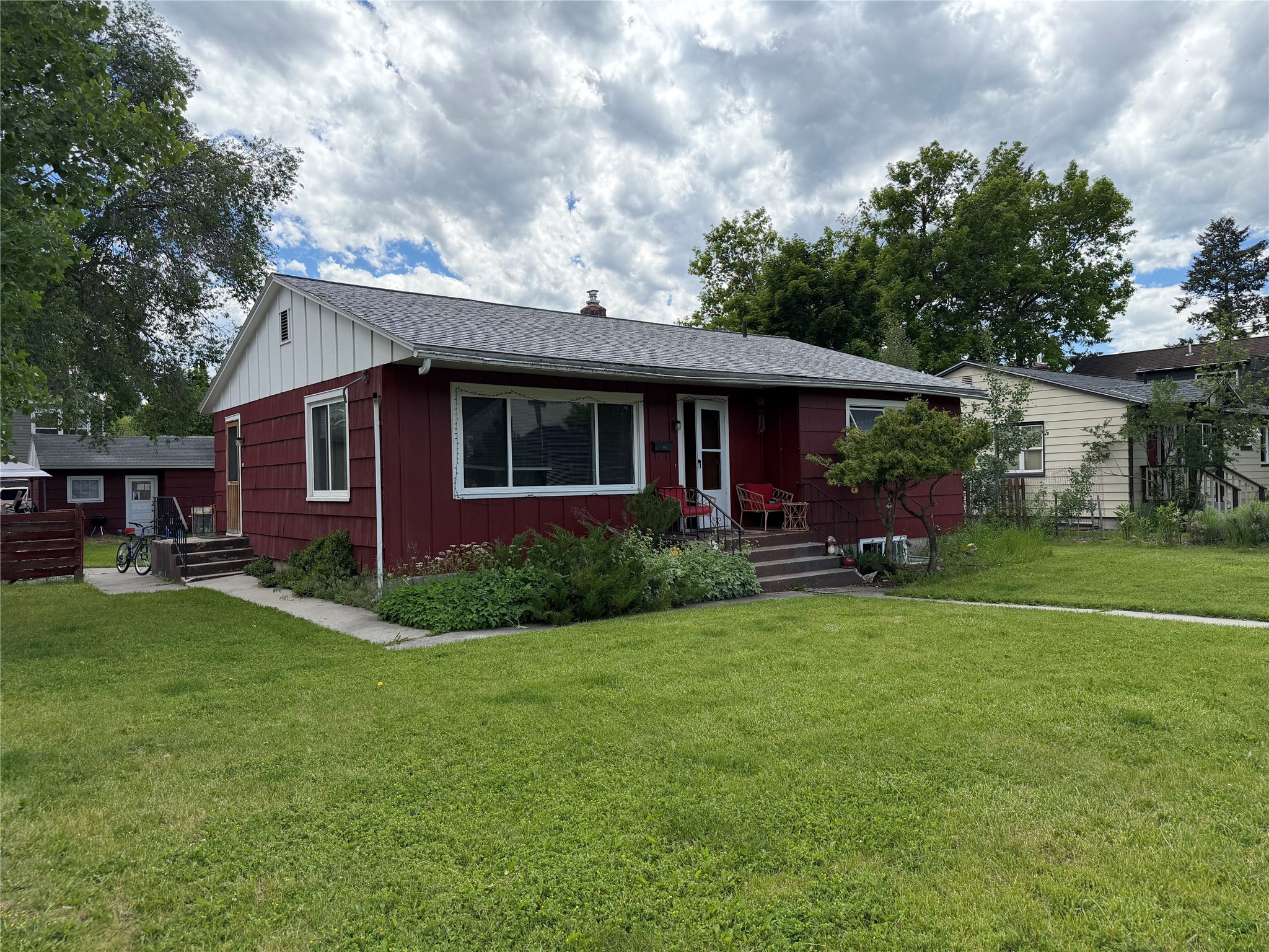 327 Livingston Avenue