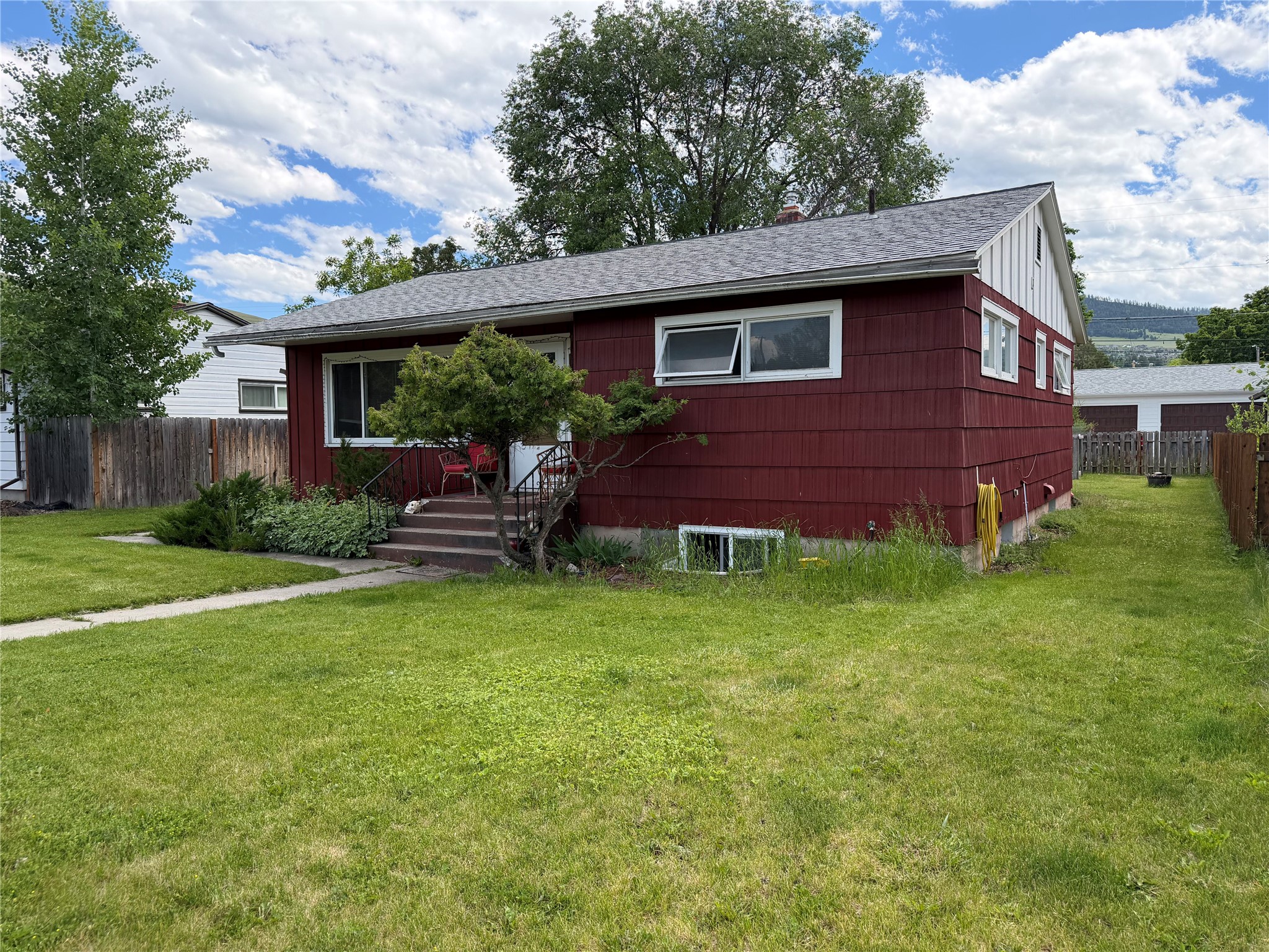 327 Livingston Avenue