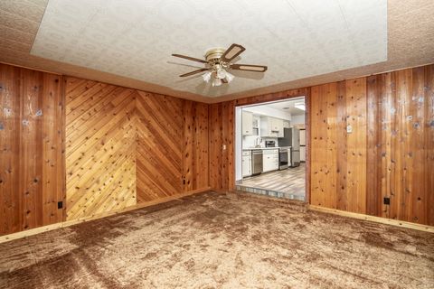Tiny photo for 1919 Chicago Avenue, Black Eagle, MT 59414 (MLS # 30069561)