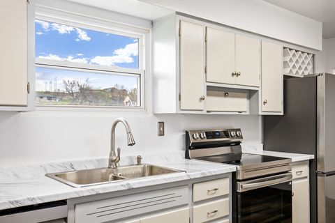 Tiny photo for 1919 Chicago Avenue, Black Eagle, MT 59414 (MLS # 30069561)