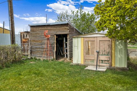 Tiny photo for 1919 Chicago Avenue, Black Eagle, MT 59414 (MLS # 30069561)