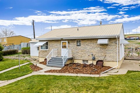 Tiny photo for 1919 Chicago Avenue, Black Eagle, MT 59414 (MLS # 30069561)