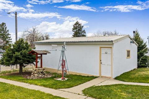 Tiny photo for 1919 Chicago Avenue, Black Eagle, MT 59414 (MLS # 30069561)