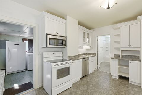 Tiny photo for 513 Toole Avenue, Missoula, MT 59803 (MLS # 30068612)