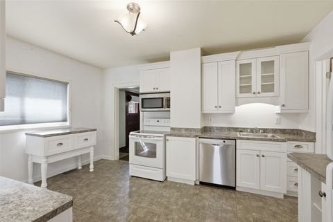 Tiny photo for 513 Toole Avenue, Missoula, MT 59803 (MLS # 30068612)