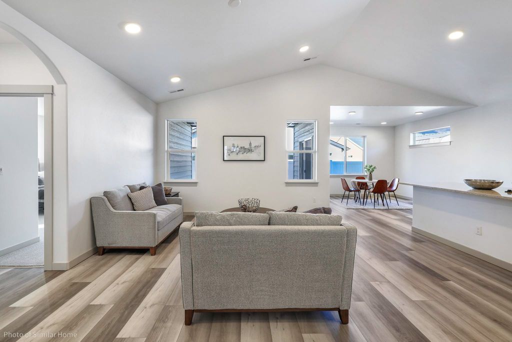 Photo of 10369 Sienna Loop, Missoula, MT 59808 (MLS # 30069897)
