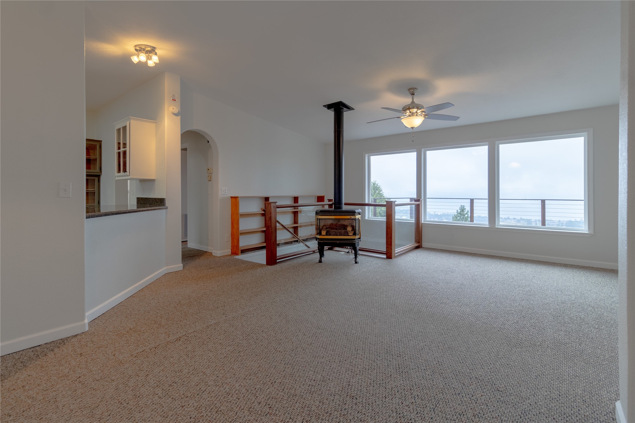 Polson, Montana 59860, United States, 4 Bedrooms Bedrooms, ,3 BathroomsBathrooms,Residential,Pending,49229