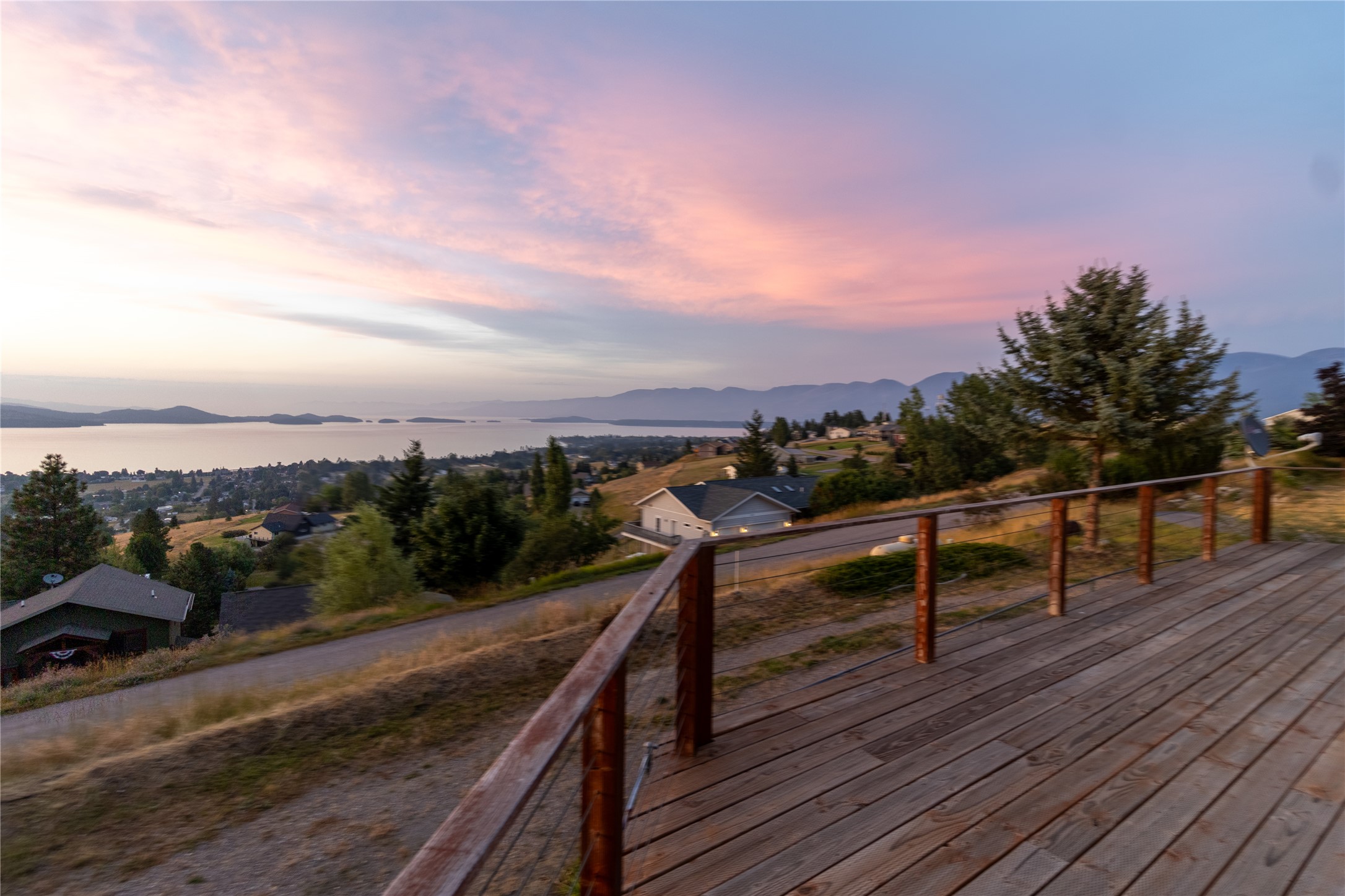 Polson, Montana 59860, United States, 4 Bedrooms Bedrooms, ,3 BathroomsBathrooms,Residential,Pending,49229