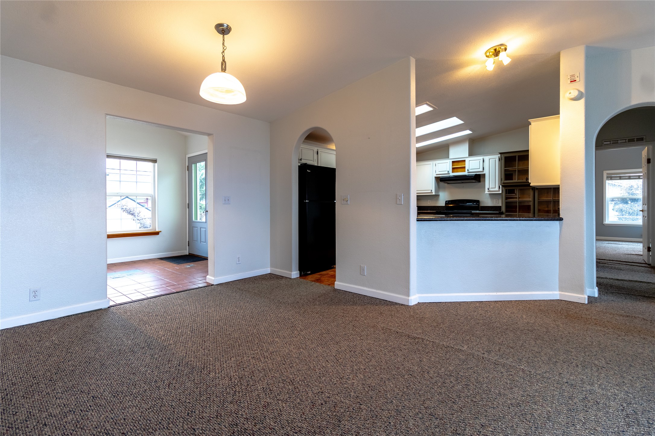 Polson, Montana 59860, United States, 4 Bedrooms Bedrooms, ,3 BathroomsBathrooms,Residential,Pending,49229