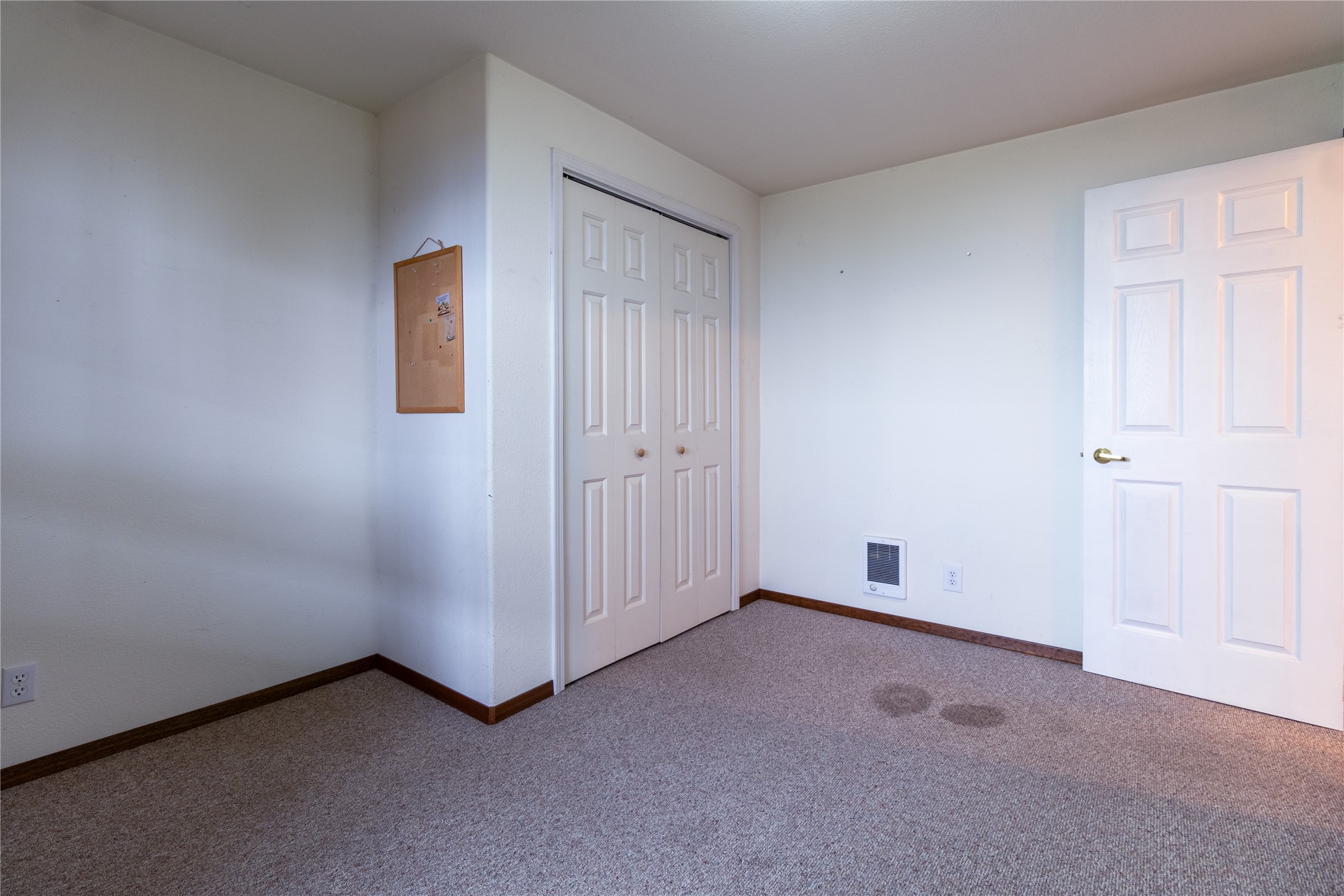 Polson, Montana 59860, United States, 4 Bedrooms Bedrooms, ,3 BathroomsBathrooms,Residential,Pending,49229