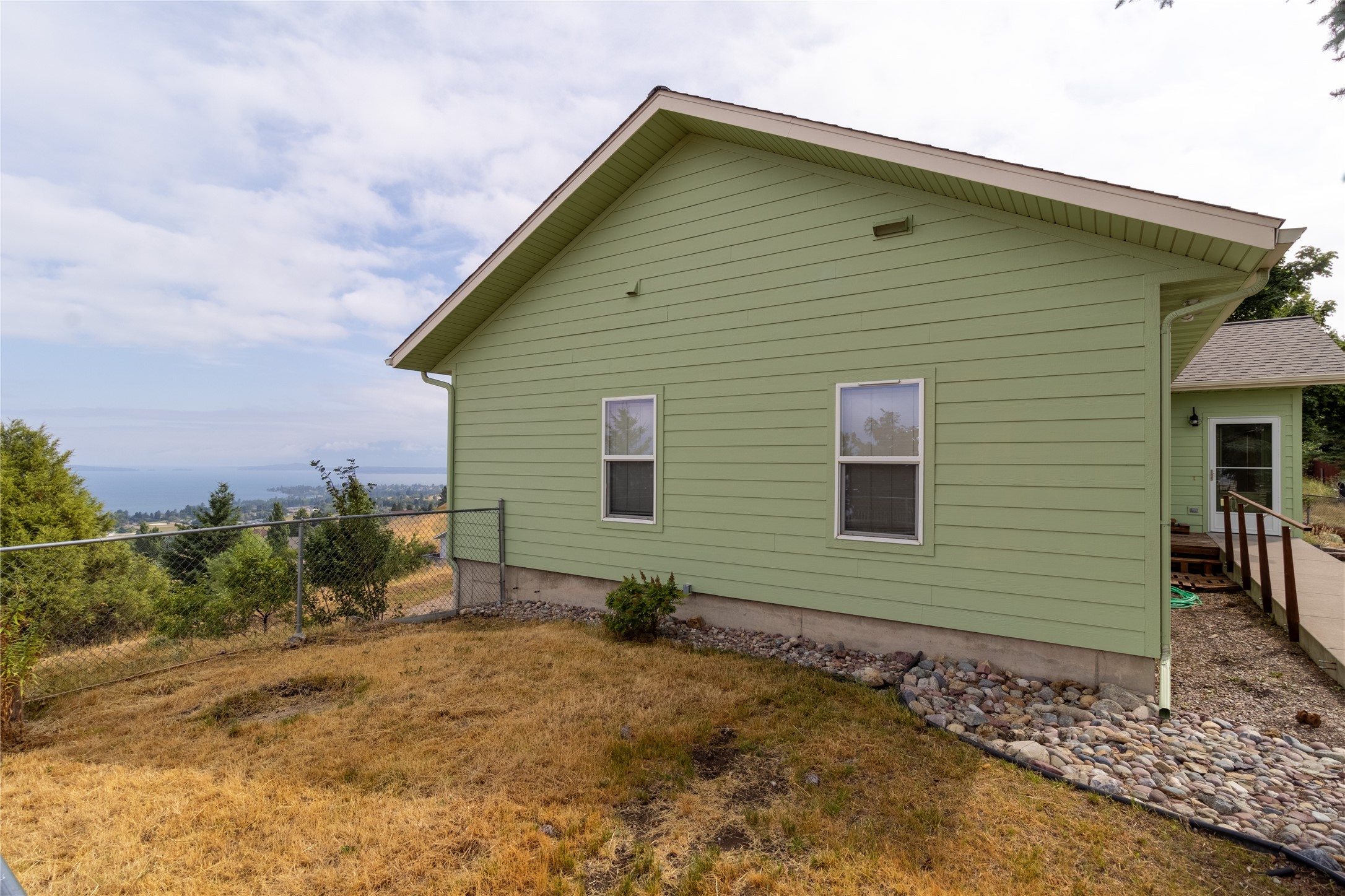 Polson, Montana 59860, United States, 4 Bedrooms Bedrooms, ,3 BathroomsBathrooms,Residential,Pending,49229