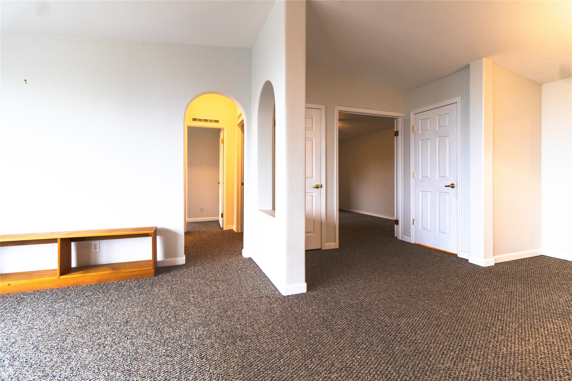 Polson, Montana 59860, United States, 4 Bedrooms Bedrooms, ,3 BathroomsBathrooms,Residential,Pending,49229