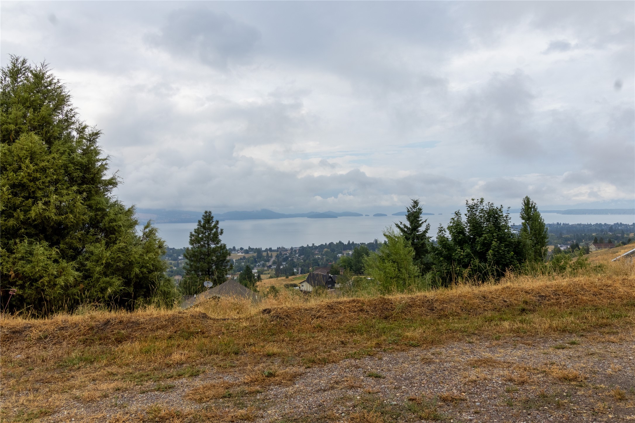 Polson, Montana 59860, United States, 4 Bedrooms Bedrooms, ,3 BathroomsBathrooms,Residential,Pending,49229