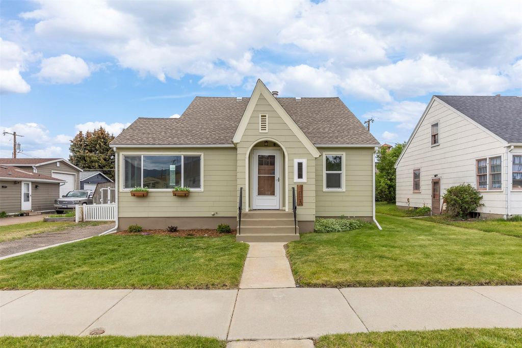 Photo of 1023 S Dakota Street, Butte, MT 59701 (MLS # 30072186)