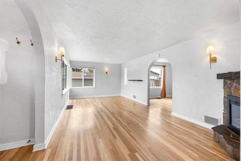 Tiny photo for 1023 S Dakota Street, Butte, MT 59701 (MLS # 30072186)