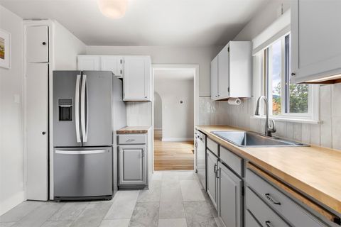 Tiny photo for 1023 S Dakota Street, Butte, MT 59701 (MLS # 30072186)