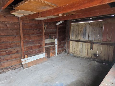 Tiny photo for 1111 E Commercial Avenue, Anaconda, MT 59711 (MLS # 30069586)