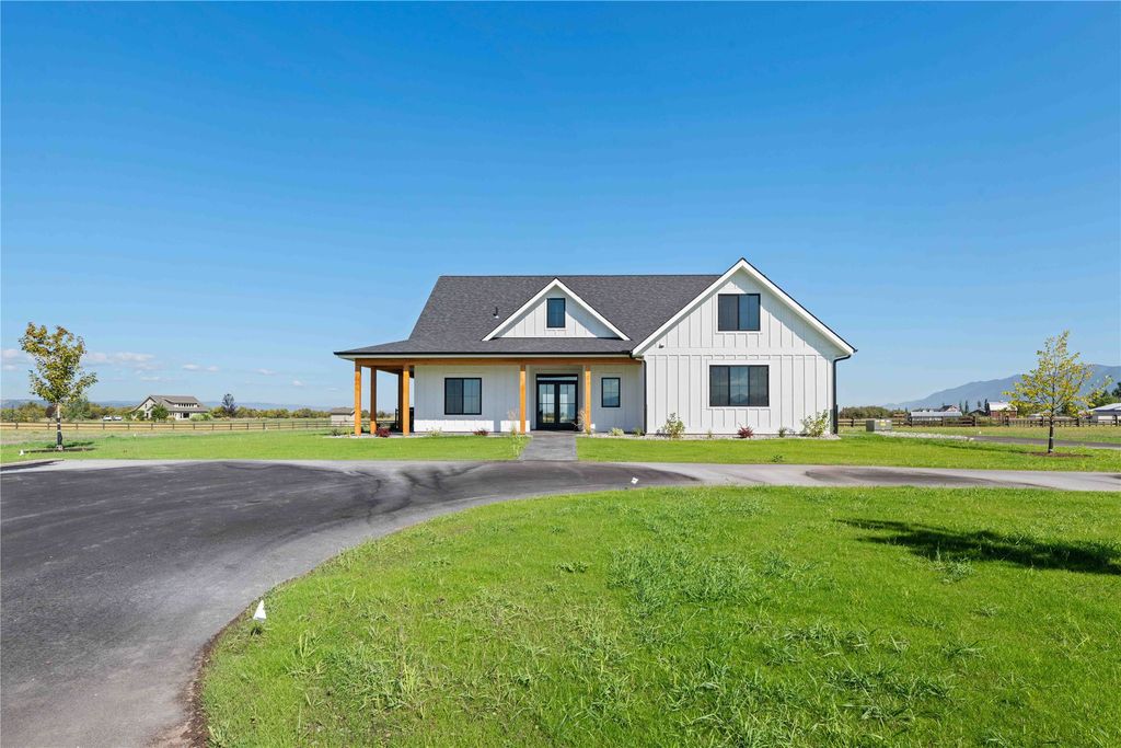 Photo of 147 Majestic Meadow Lane, Kalispell, MT 59901 (MLS # 30065324)